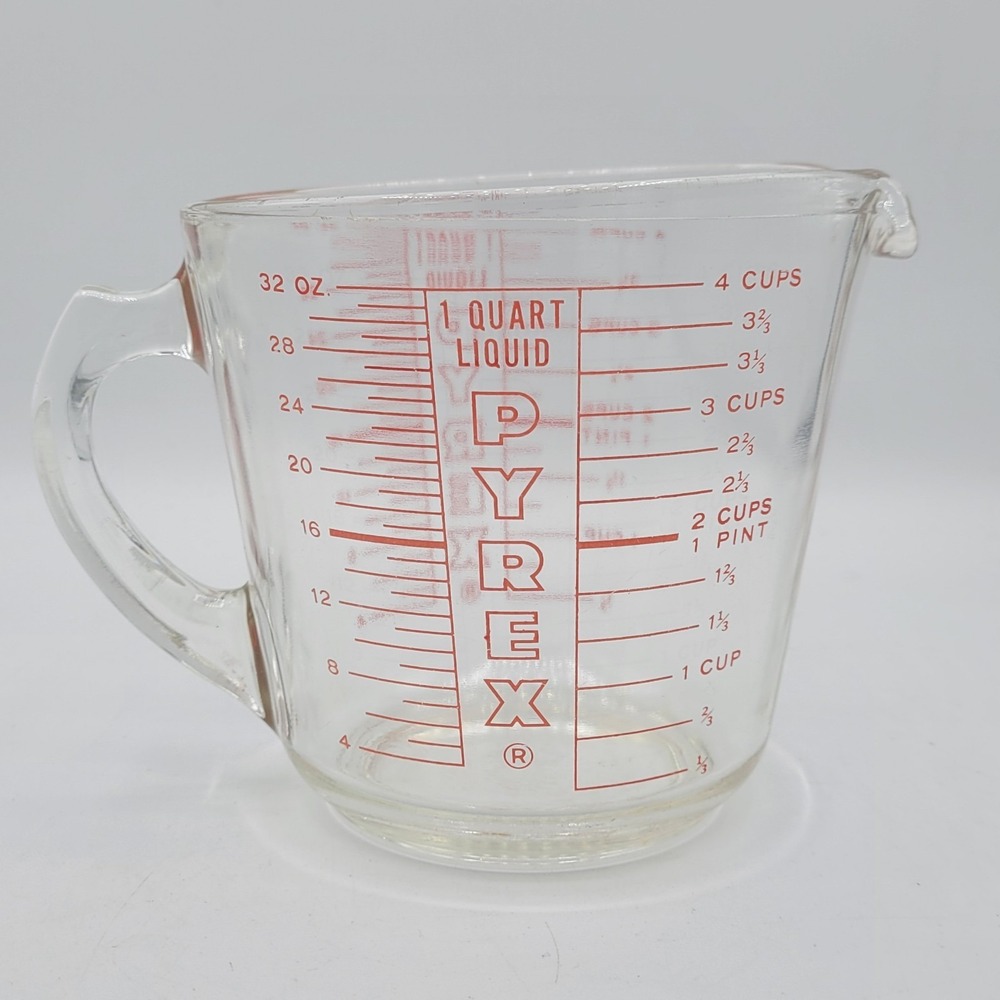 Vintage Pyrex Glass Measuring Cup 4 Cup 1 Quart 32 Ozs. Red Lettering #532